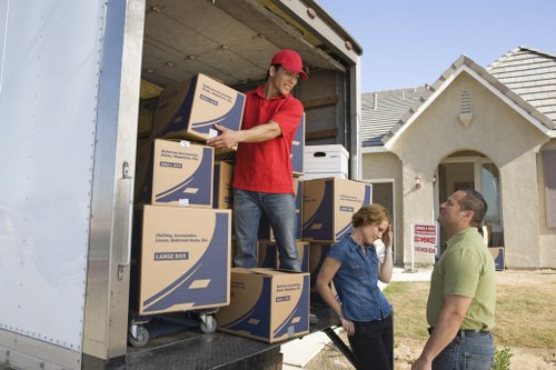 Local delivery and collection service for Barnes businesses