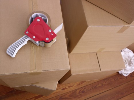 Removal truck for domestic and commercial transport in Barnes